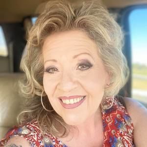 Meet your Posher, Cindy